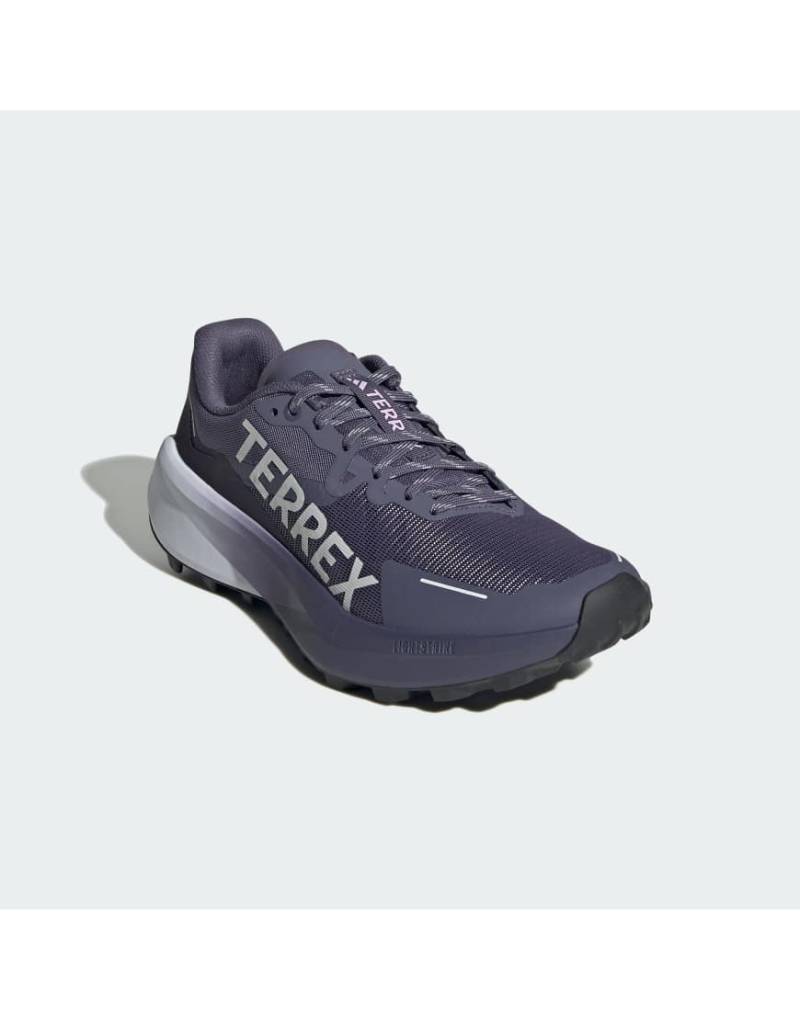 adidas Performance - TERREX Agravic 3 - Trailrunning-Schuhe in Preloved Violet/Grau One/P-Lila von adidas performance