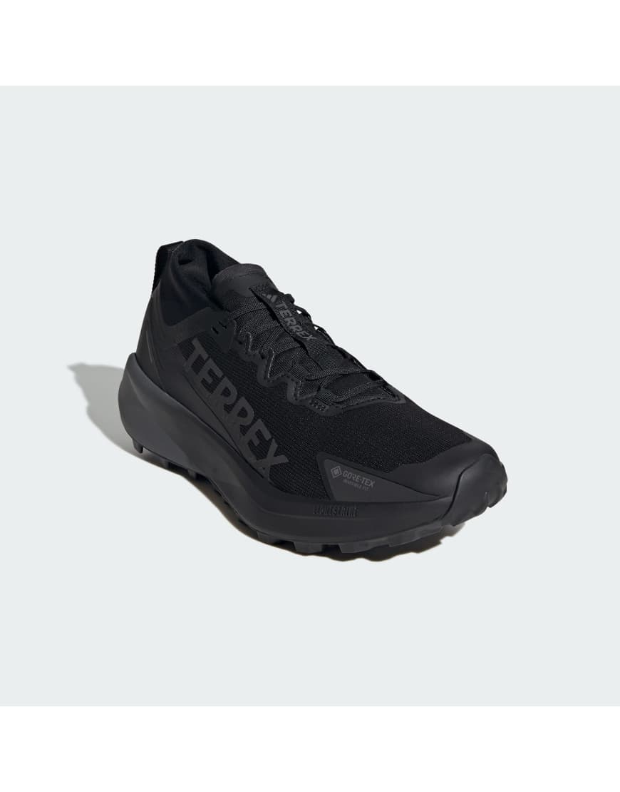 adidas Performance - TERREX Agravic GTX - Trailrunning-Schuhe in Core-Schwarz/Core-Schwarz/Grau von adidas performance