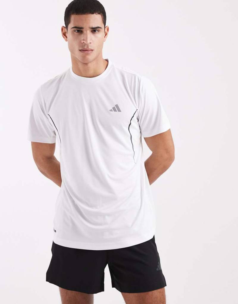 adidas Performance - Tech Apparel - T-Shirt in Weiß / Reflective Silver von adidas performance
