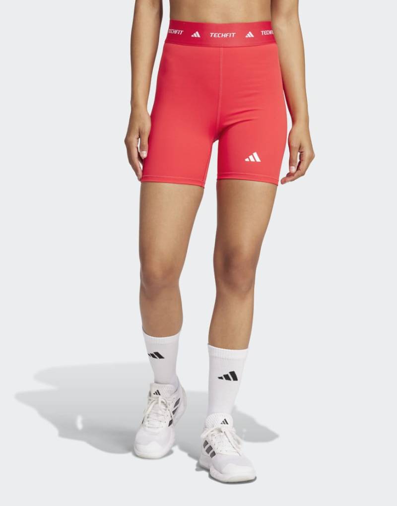 adidas Performance - Techfit - Kurze Leggings in Pure Ruby-Rot von adidas performance