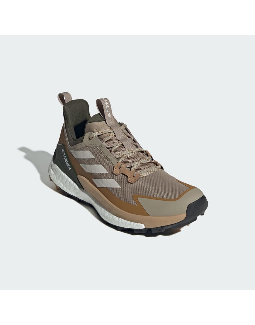 adidas Performance - Terrex Free Hiker 2.0 - Niedrige Wanderschuhe in Blanch Cargo/Beige/Bronze-Neutral von adidas performance