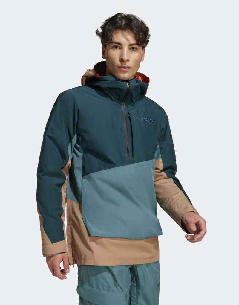 adidas Performance - Terrex Xploric Climaproof - 2-lagiger, gefütterter Anorak in Preloved-Petrol/Aurora Ivy/ C-Blau adidas Performance - Terrex Xploric Climaproof - 2-lagiger, gefütterter Anorak in Preloved-Petrol/Aurora Ivy/ C-Blau von adidas performance