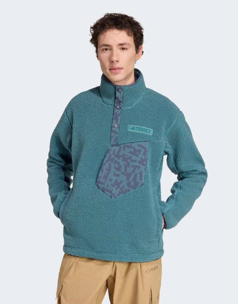 adidas Performance - Terrex Xploric - Hochfloriges Fleece-Sweatshirt in Preloved Teal-Blau von adidas performance