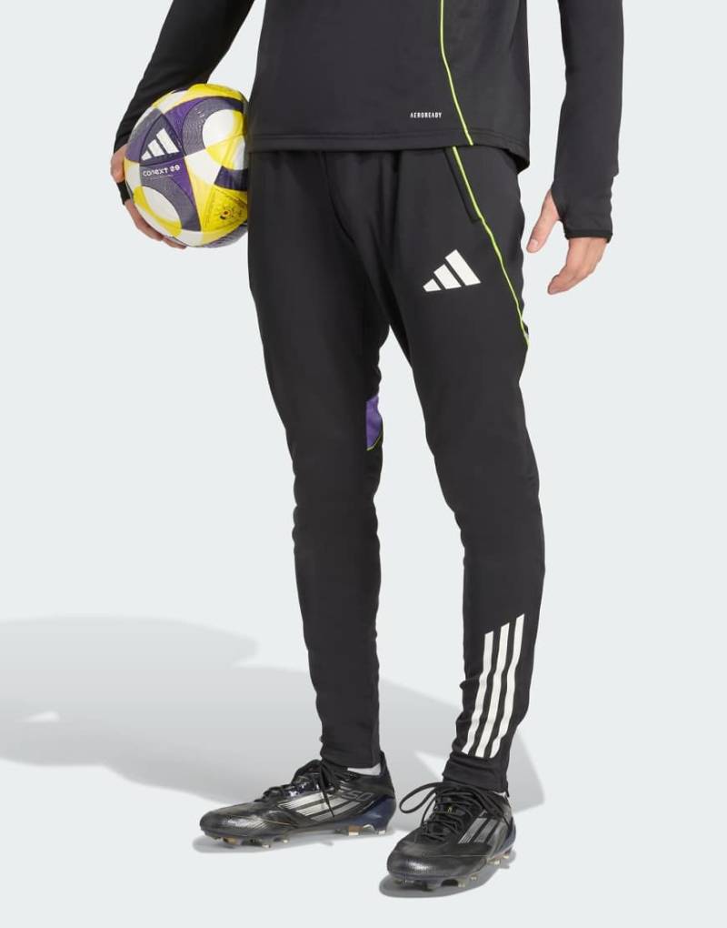 adidas Performance - Tiro 25 Competition - Trainingshose in Schwarz/Purple Rush von adidas performance