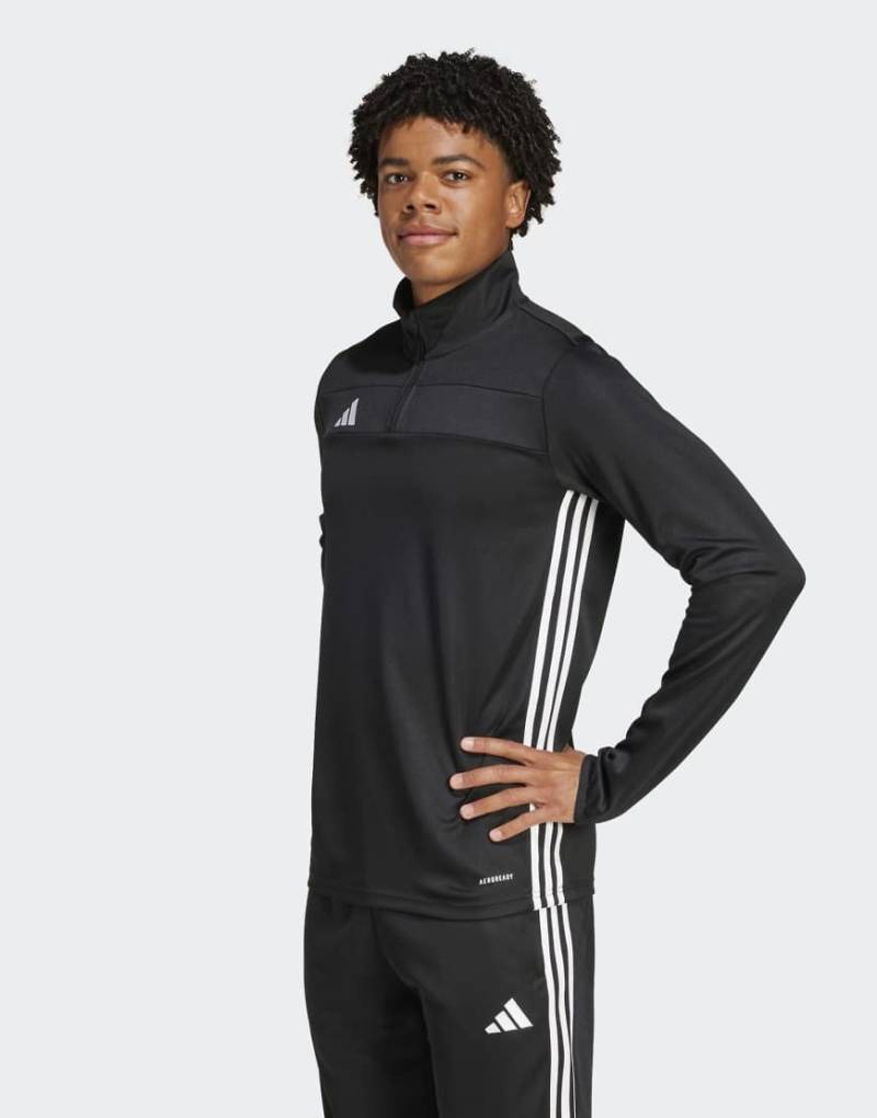 adidas Football - Tiro 25 Essentials - Sportoberteil in Schwarz/Weiß von adidas performance