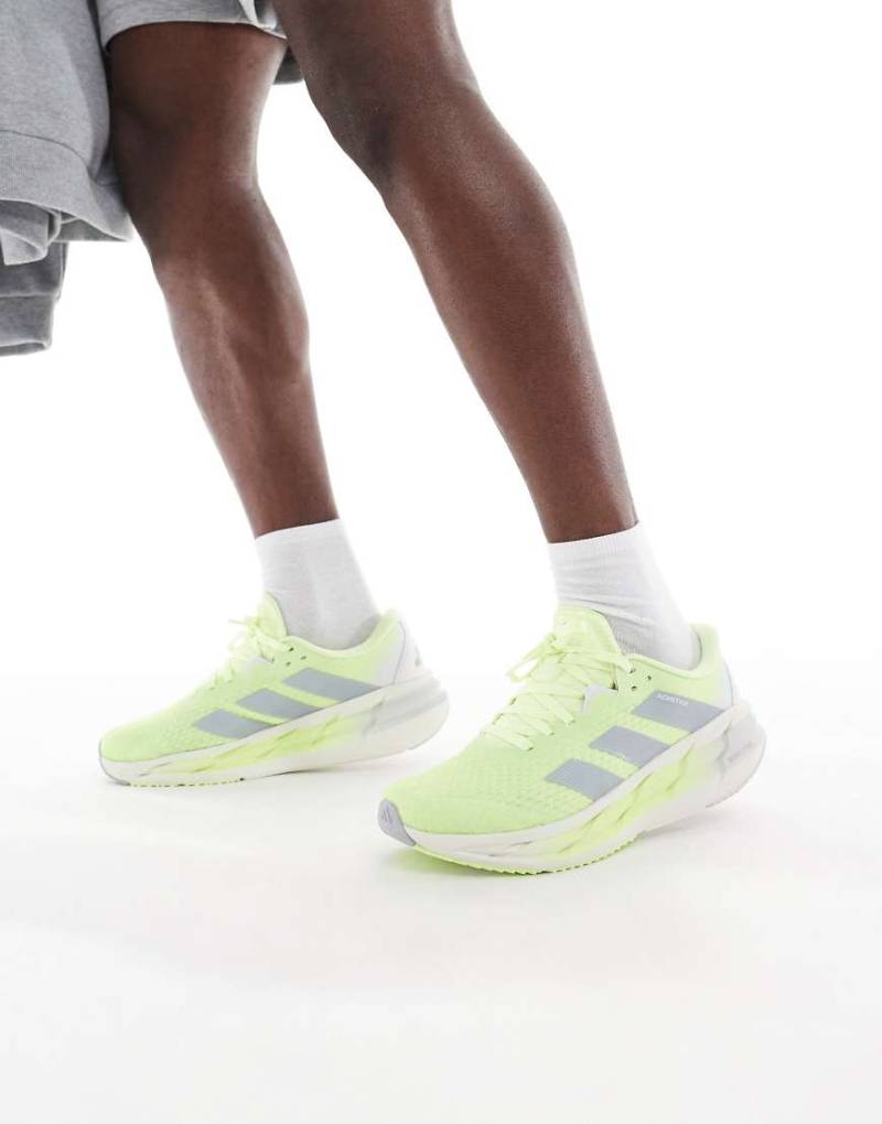 adidas Running - Adistar 3 - Sneaker in Gelb und Silber von adidas performance