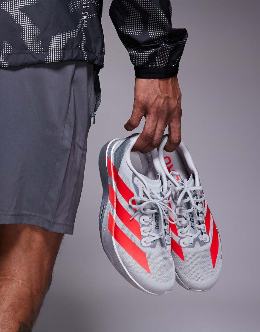 adidas Running - Adizero EVO SL - Sneaker in Grau und Lucid Red von adidas performance