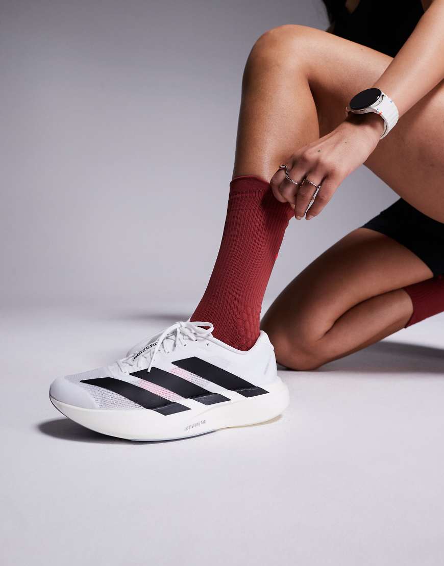 adidas Running - Adizero Evo SL - Sneaker in Weiß und Schwarz adidas Running - Adizero Evo SL - Sneaker in Weiß und Schwarz von adidas performance