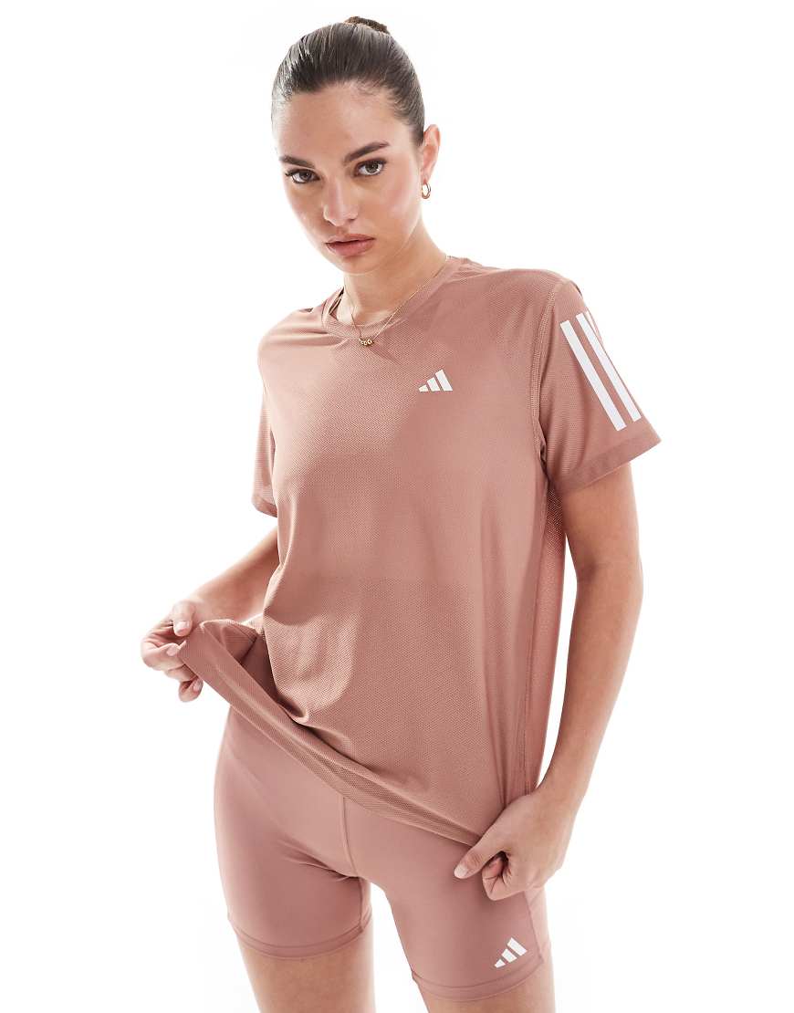 adidas Running - Own The Run - Lauf-T-Shirt in Warmer Ton-Braun von adidas performance