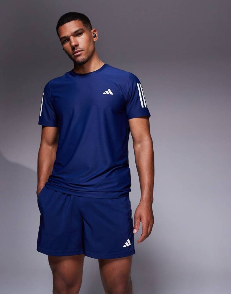 adidas Running - Own The Run - Shorts in Blau von adidas performance