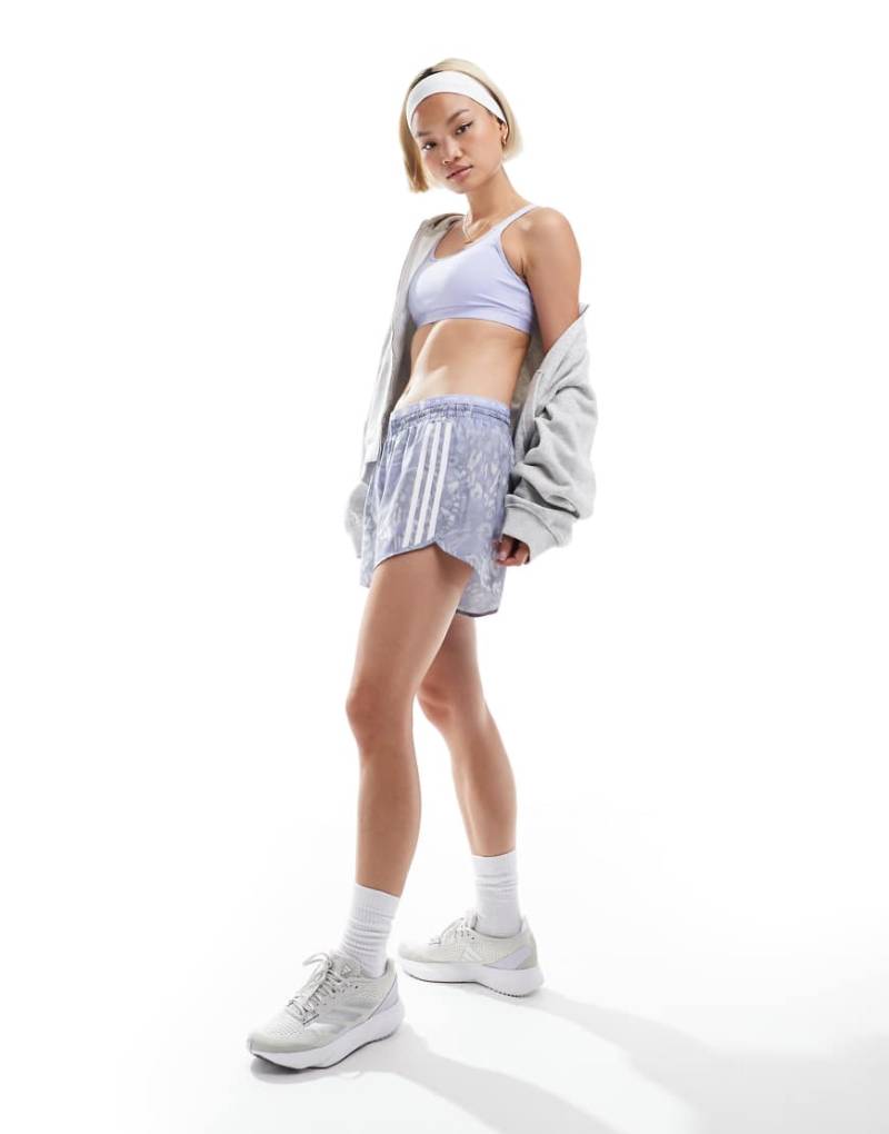 adidas Running - Own The Run - Shorts mit grau-violettem Print-Lila von adidas performance