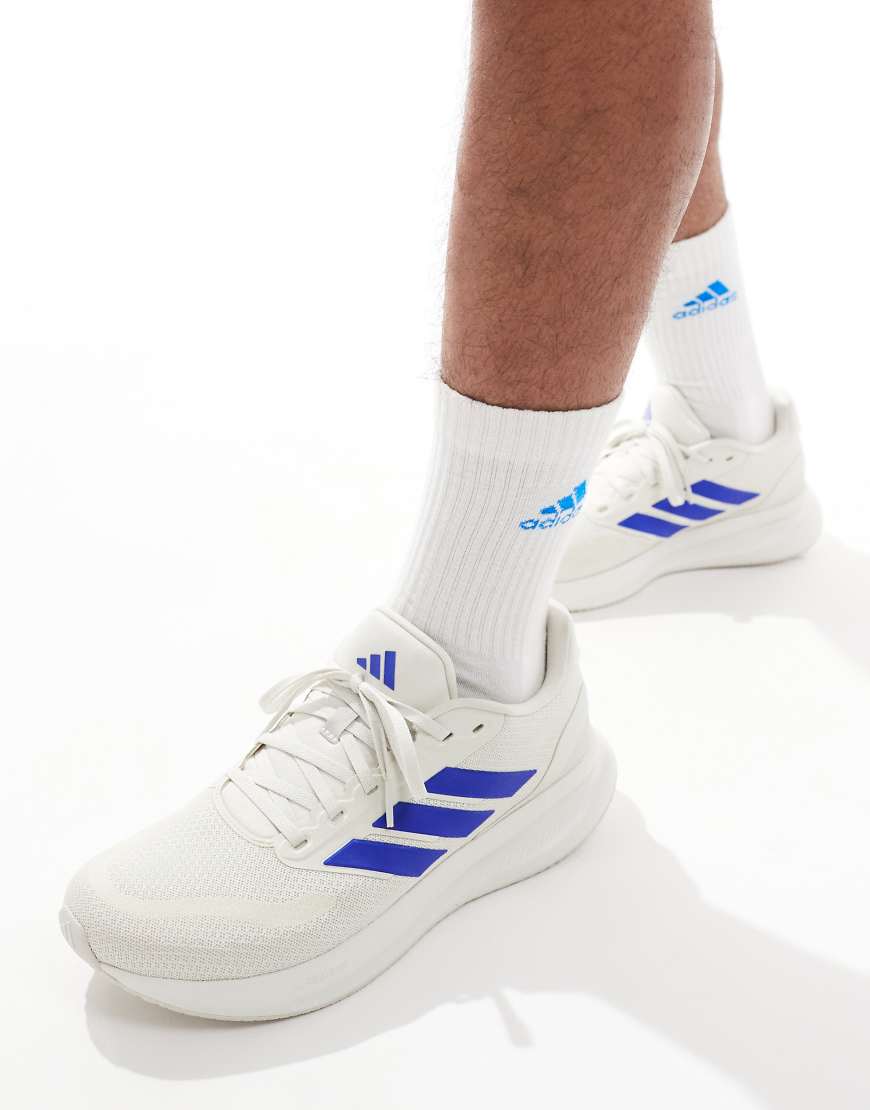 adidas Running - RunFalcon 5 - Sneaker in Grau und Rosa adidas Running - RunFalcon 5 - Sneaker in Grau und Rosa von adidas performance