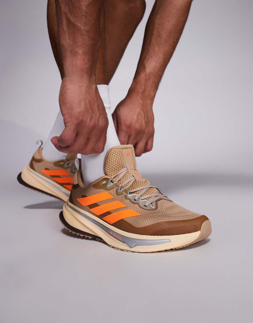 adidas Running - Supernova Rise - Sneaker in Braun und Orange-Brown von adidas performance
