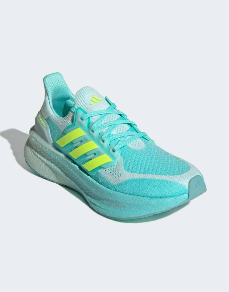 adidas Running - Ultraboost 5 - Schuhe in Flash Aqua/Hi-Res Yellow/H-Blau von adidas performance