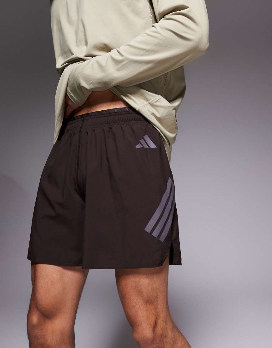 adidas Running - adi365 - Shorts in Braun mit 3 reflektierenden Streifen-Brown von adidas performance