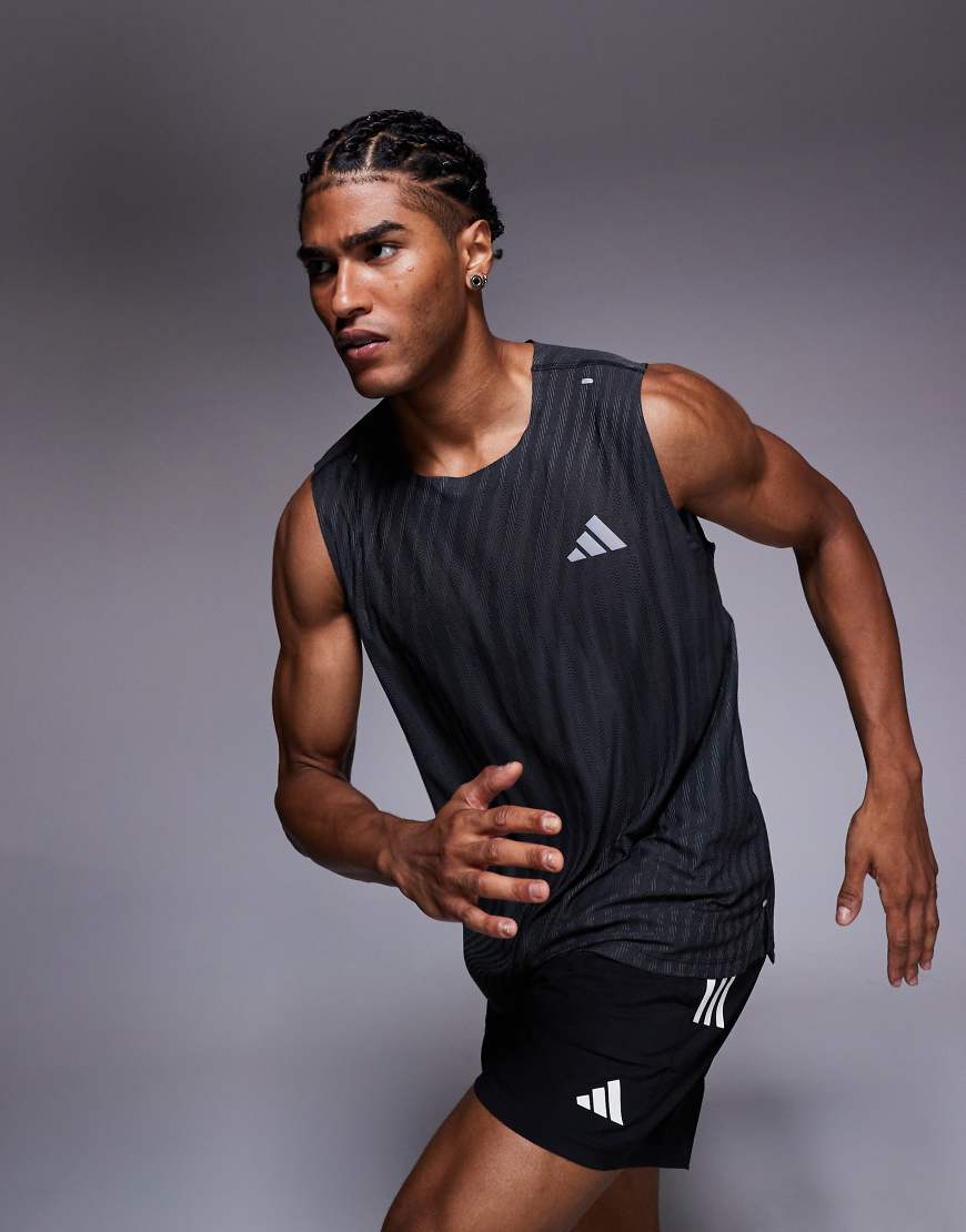 adidas Running - adi365 - Trägertop mit schwarzem Muster von adidas performance