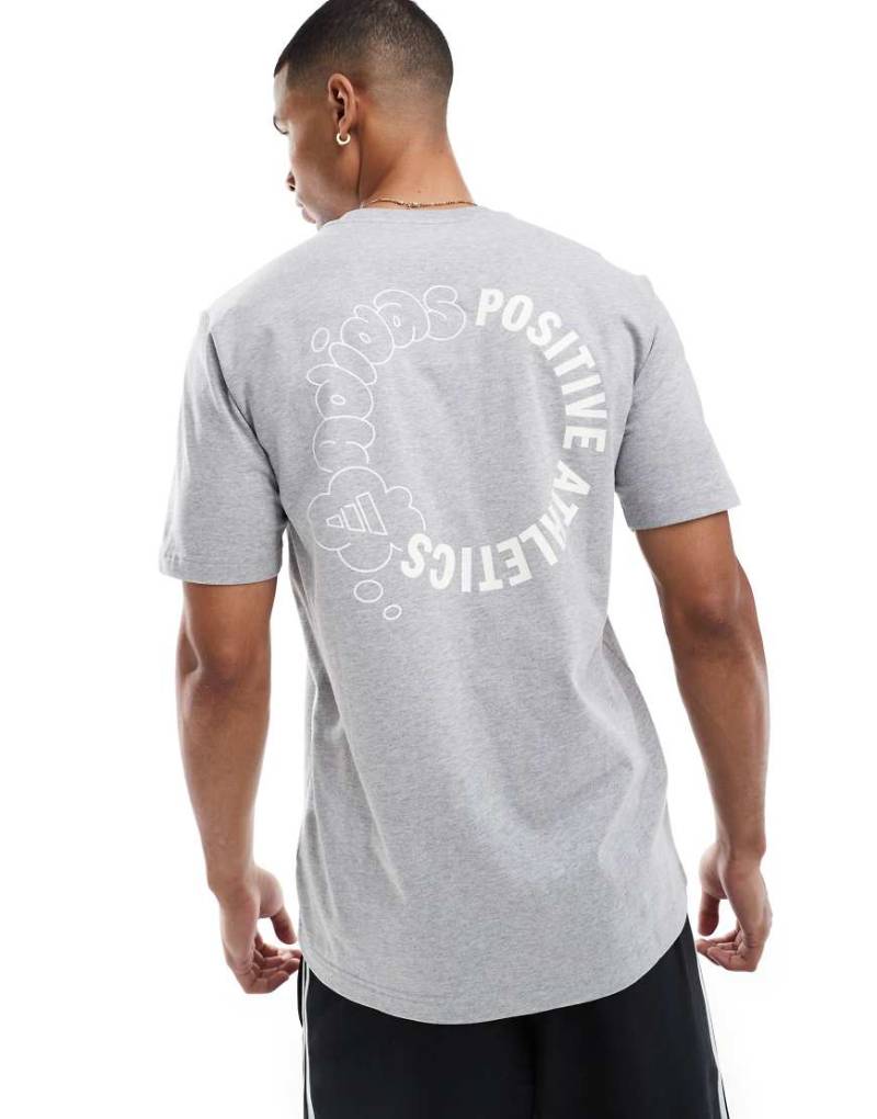 adidas Sportswear - T-Shirt in Heidegrau mit Grafikprint von adidas performance