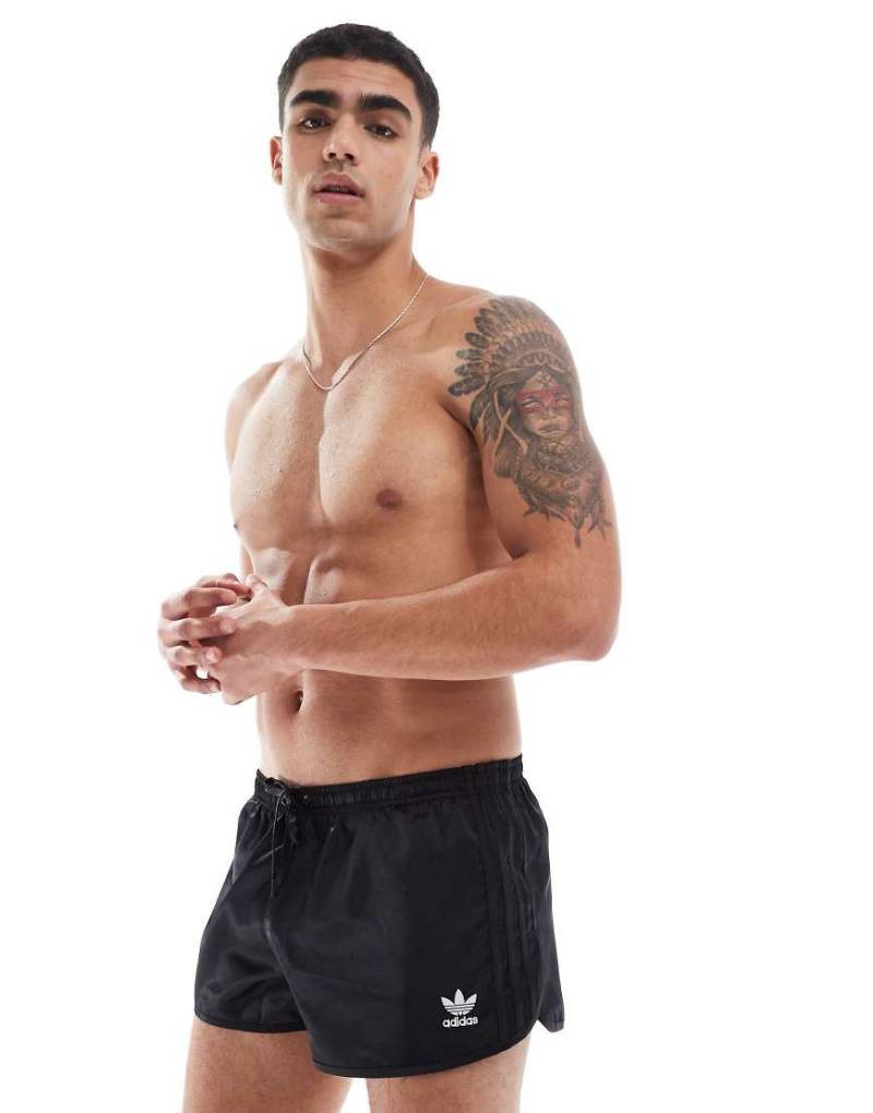 adidas Swimming - Badeshorts in Schwarz, 3 Zoll Schrittlänge adidas Swimming - Badeshorts in Schwarz, 3 Zoll Schrittlänge von adidas performance