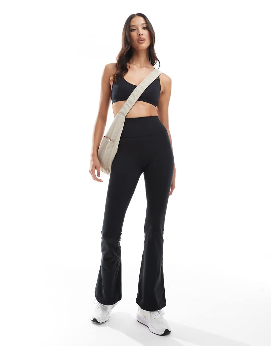 adidas Training - All Me - Ausgestellte Leggings in Schwarz von adidas performance