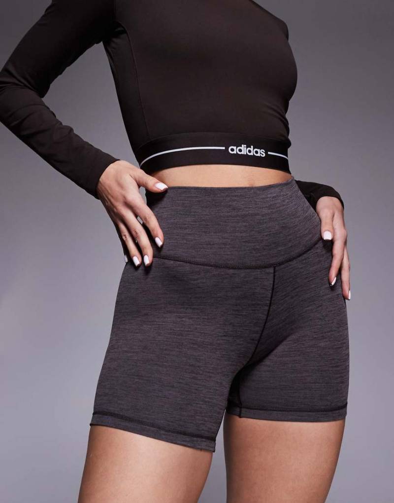 adidas Training - All Me - Leggings-Shorts in Kaffeebraun, 5 Zoll Schrittlänge-Brown von adidas performance