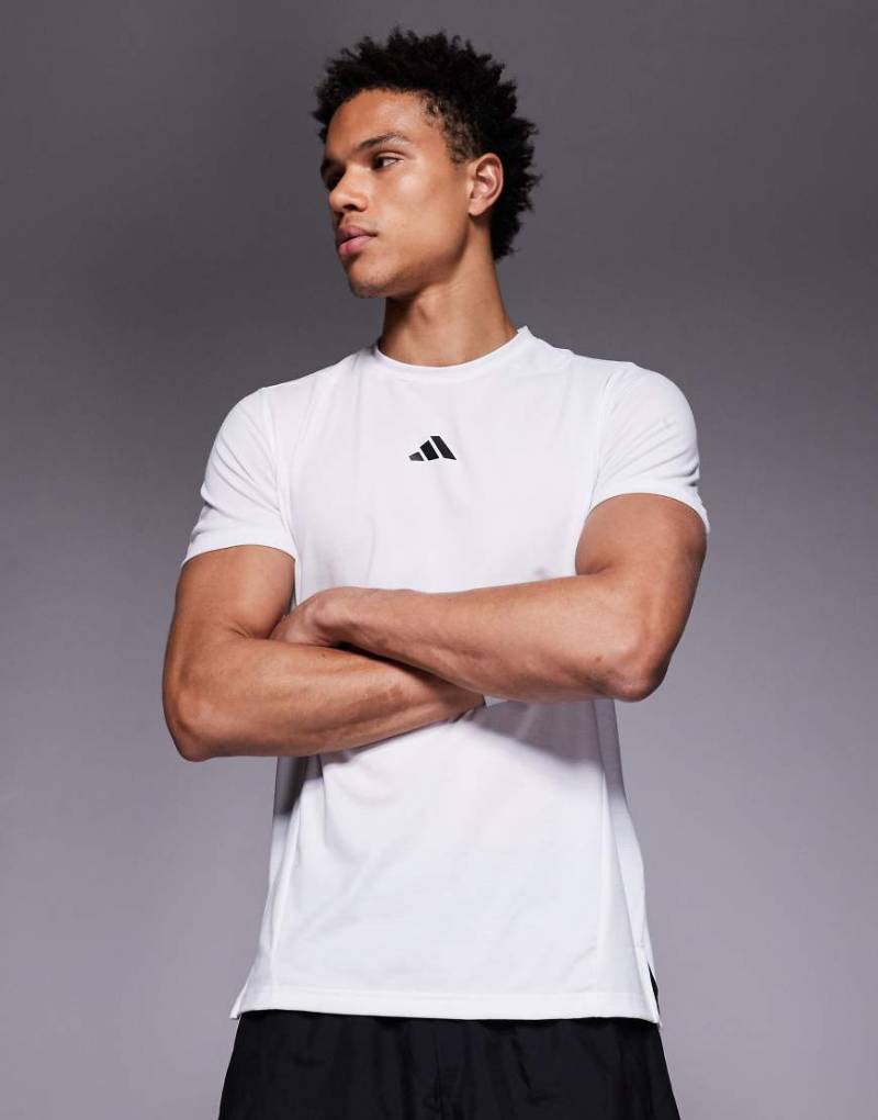 adidas Training - D4T - T-Shirt in Weiß von adidas performance