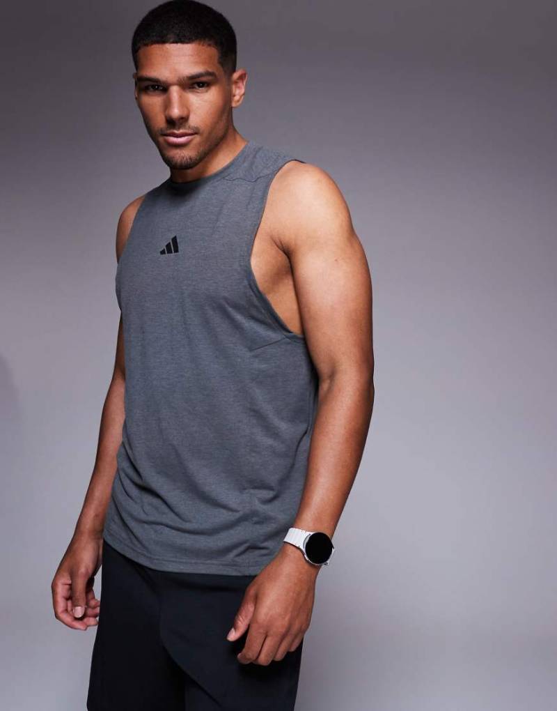 adidas Training - D4T - Tanktop in Dunkelgrau von adidas performance