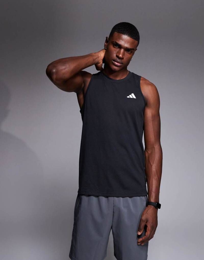 adidas Training - Essential - Trägertop in Schwarz mit Logo von adidas performance