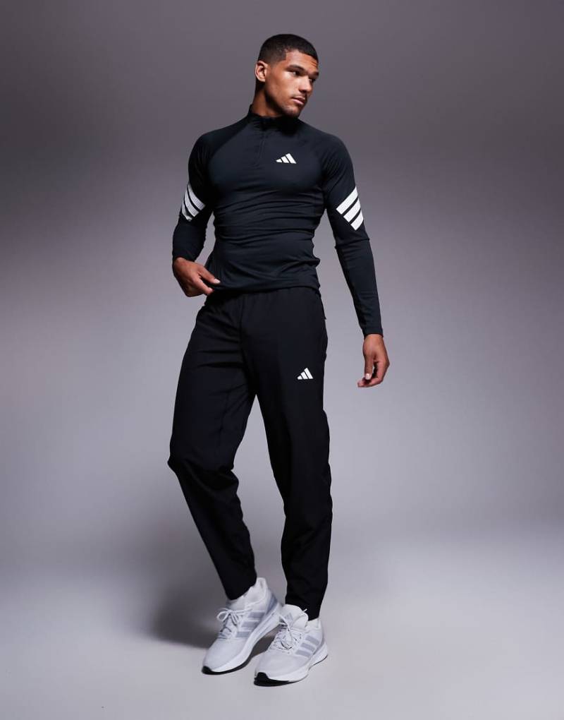 adidas Training - Essentials - Gewebte Jogginghose in Schwarz von adidas performance