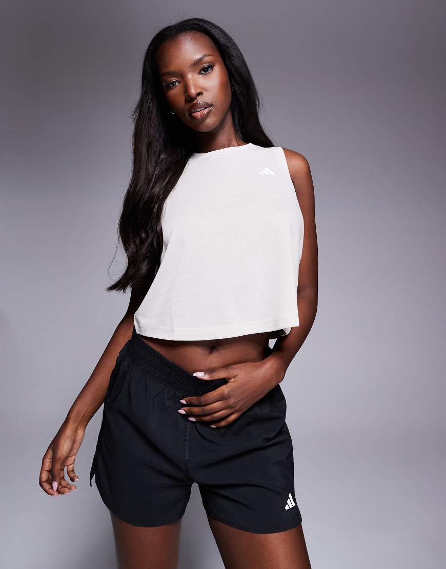 adidas Training - Essentials - Kastiges Trägertop in Beige-Weiß von adidas performance