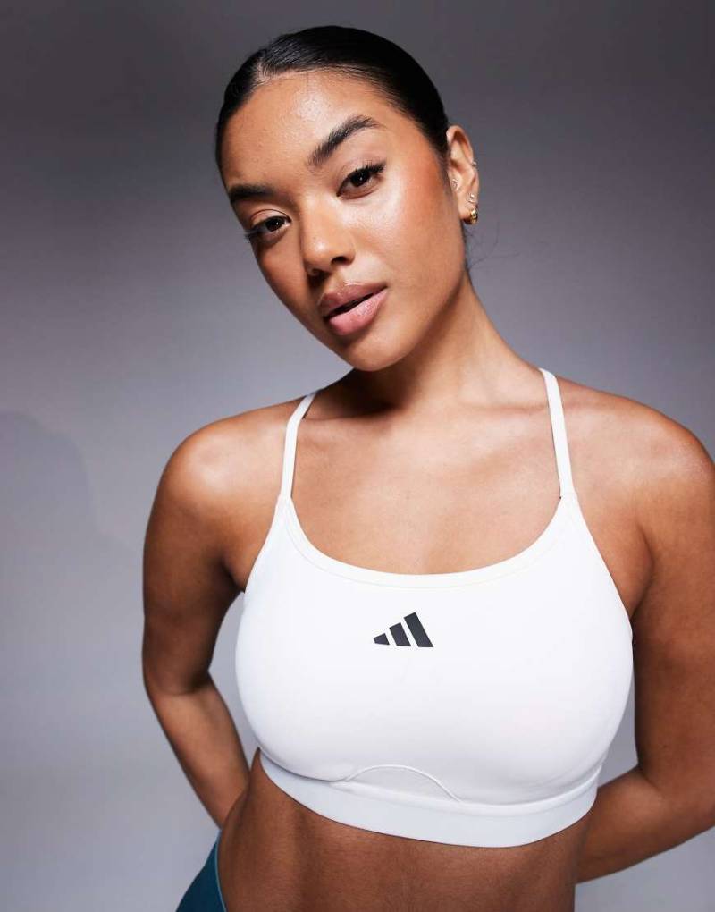 adidas Training - Essentials - Sport-BH in Weiß mit leichter Stützfunktion von adidas performance