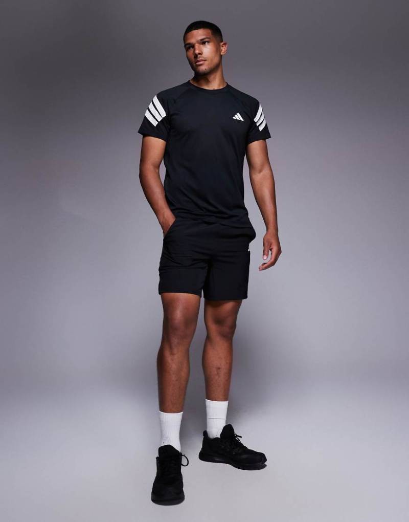 adidas Training - Gym+ - T-Shirt in Schwarz mit den 3 Streifen von adidas performance