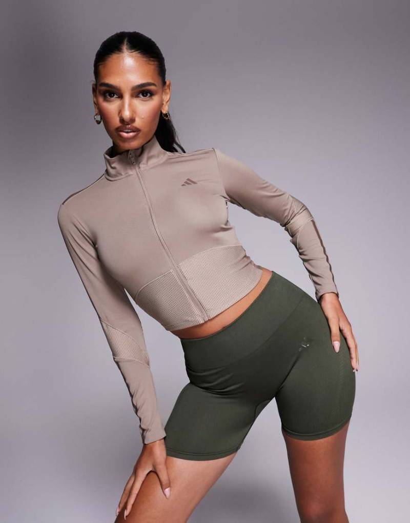 adidas Training - Hyperglam - Geripptes Jacke in Kreidebraun mit Reißverschluss-Brown von adidas performance