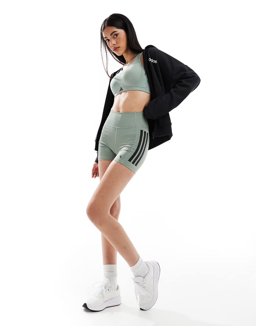 adidas Training - Optime - Knappe Shorts in Silbergrün von adidas performance