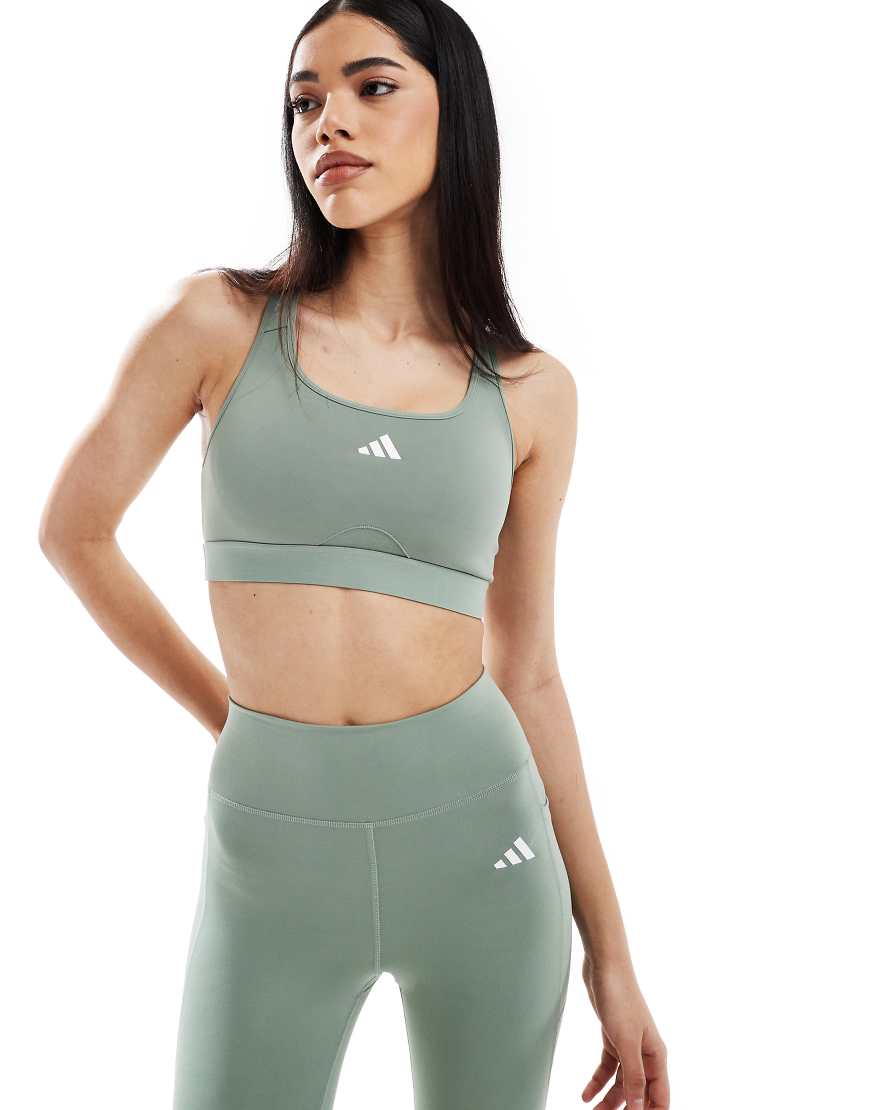 adidas Training - Power React - Sport-BH in Silbergrün mit mittlerer Stützfunktion von adidas performance