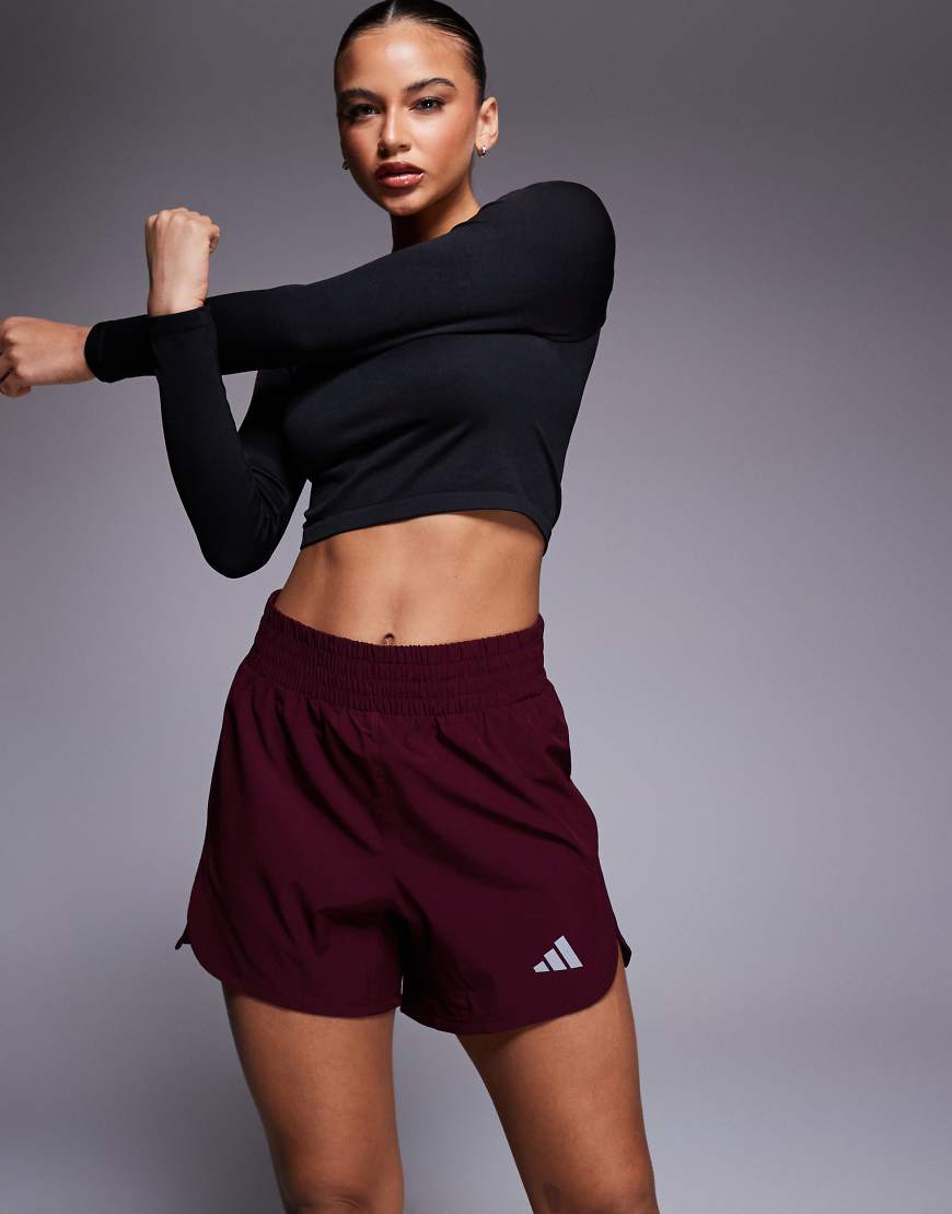 adidas Training - Racer Pacer - Shorts in Burgunderrot von adidas performance