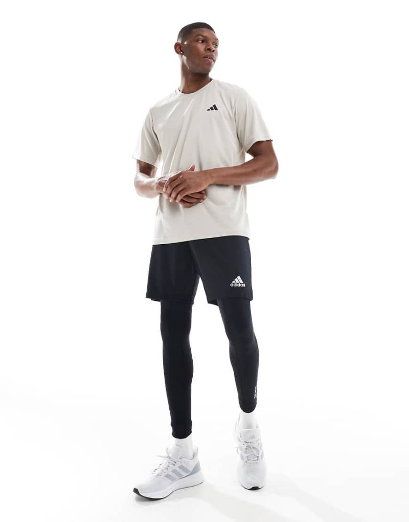 adidas Training - Tech Fit - Base-Leggings in Schwarz von adidas performance
