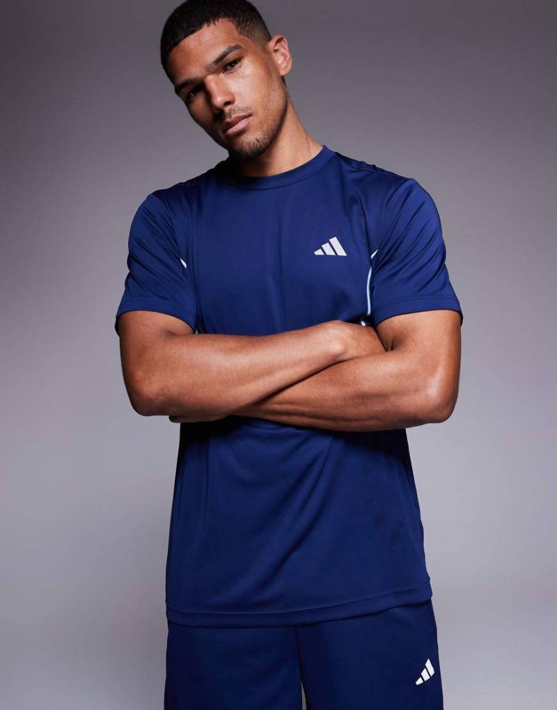 adidas Training - Tech - T-Shirt in Marineblau von adidas performance