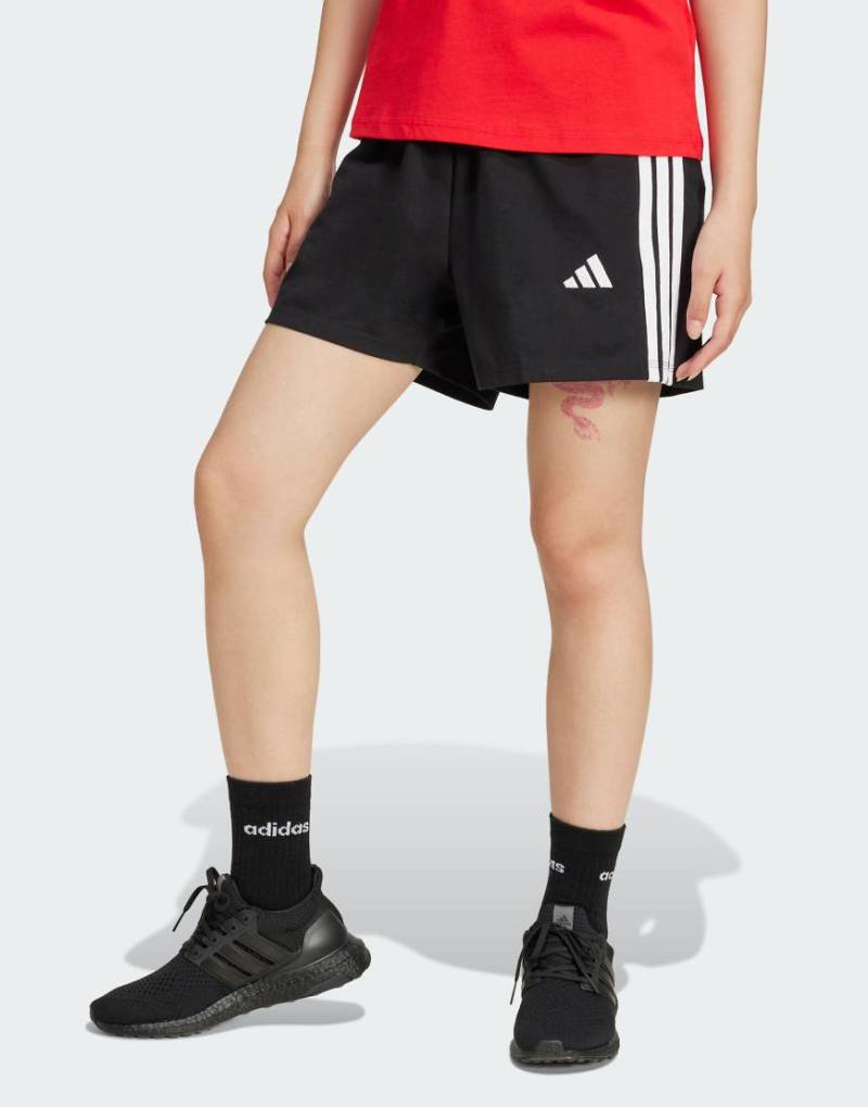 adidas performance - Essentials - Baumwoll-Shorts in Schwarz / Weiß mit den drei Streifen von adidas performance