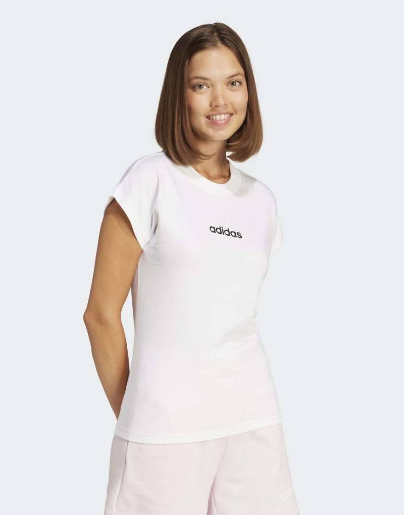 adidas performance - Essentials - Baumwoll-T-Shirt in Weiß / Schwarz mit linearem Detail von adidas performance