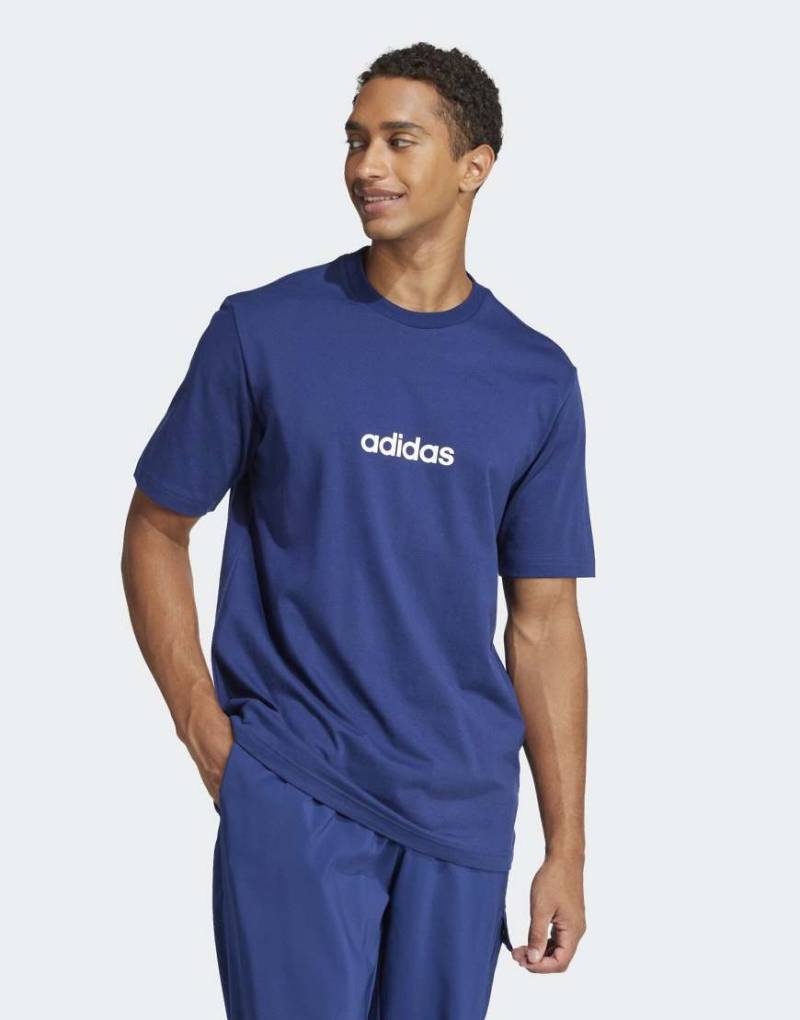 adidas performance - Essentials - T-Shirt aus Single-Jersey in Dunkelblau / Weiß mit linearem Logo von adidas performance
