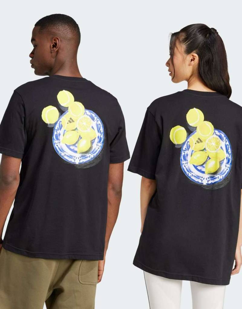 adidas performance - Lounge - T-Shirt in Schwarz mit Stillleben-Zitronen-Print von adidas performance