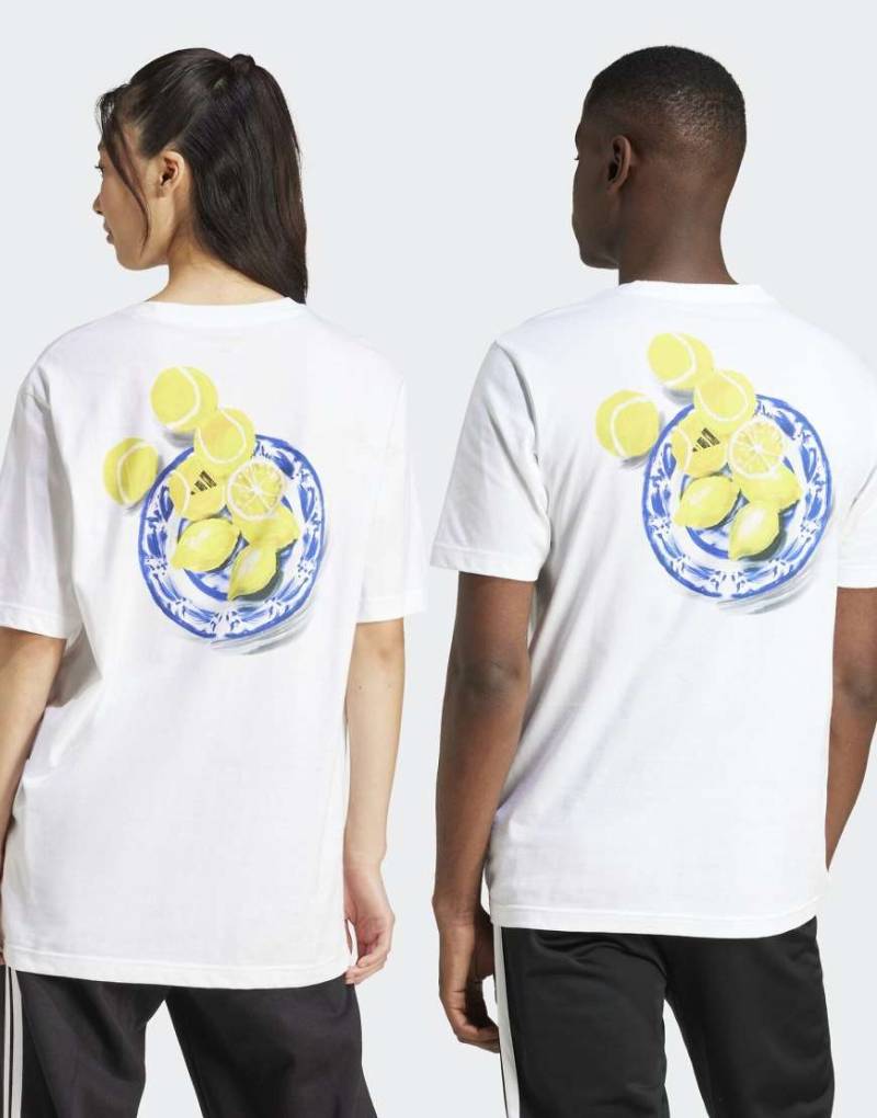 adidas performance - Lounge - T-Shirt in Weiß mit Stillleben-Zitronen-Print von adidas performance