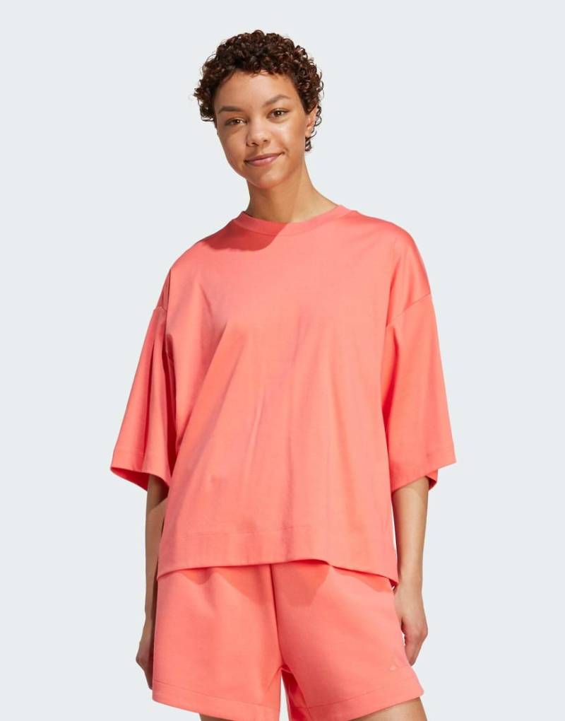 adidas performance - Soft Lux - Loose-Fit-T-Shirt in Semi Turbo-Rot von adidas performance