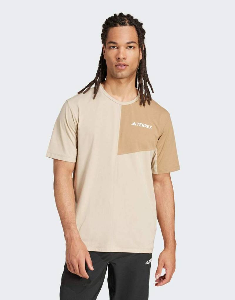 adidas performance - Terrex Multi Climacool - T-Shirt in Savanna-Neutral von adidas performance