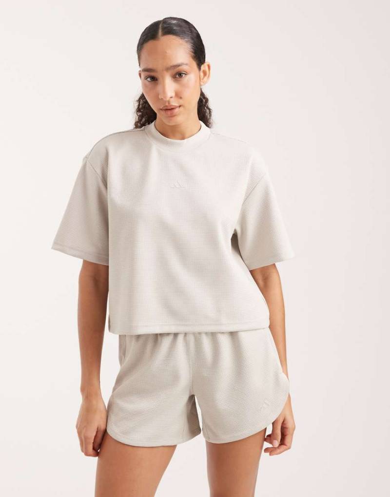 adidas performance - Yoga Motion - Waffel-T-Shirt in Beige-Neutral von adidas performance