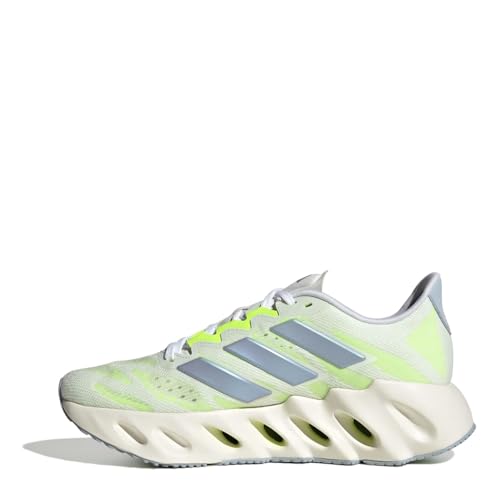 Adidas Damen Switch FWD W Shoes-Low (Non Football), FTWR White/Silver Violet/Lucid Lemon, 39 1/3 EU von adidas