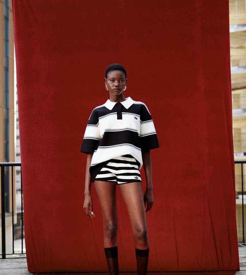 adidas Originals x ASOS - Gestreifte Shorts aus Strick in Schwarz und Weiß, Kombiteil von adidas