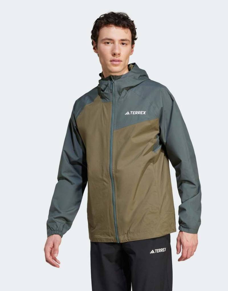 adidas Terrex - Multi 2l Rain. Rdy - Jacke in Olive Strata/Legend Ivy-Grün von adidas