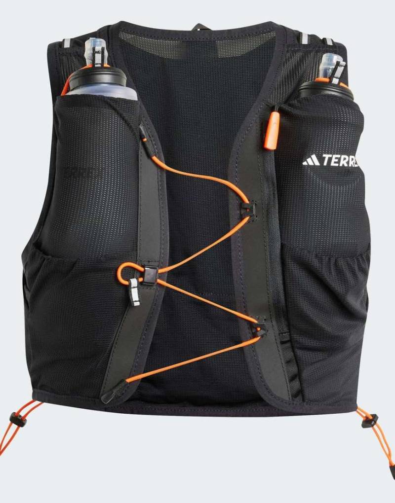adidas Terrex - Trail Running - Techrock-Weste in Schwarz, Weiß und Impact Orange, 5 Liter von adidas performance