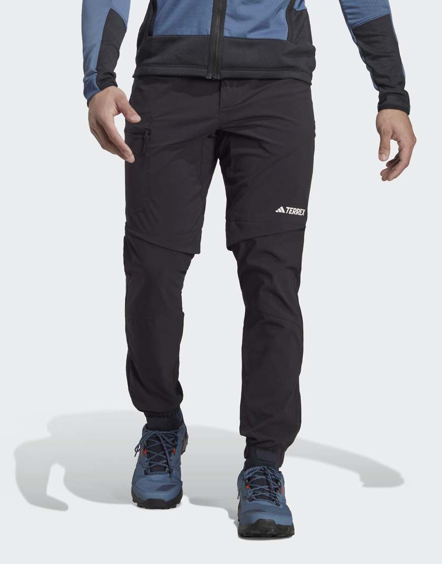 adidas - Terrex Utilitas - Wanderhose in Schwarz mit abnehmbarem Beinteil von adidas